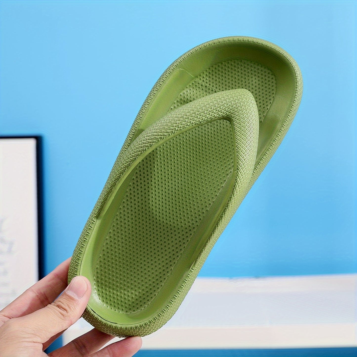 Solid Color EVA Flip Flops, Simple Style Soft Sole Wear-resistant Pillow Slides, Indoor & Outdoor Beach Shoes for Holiday