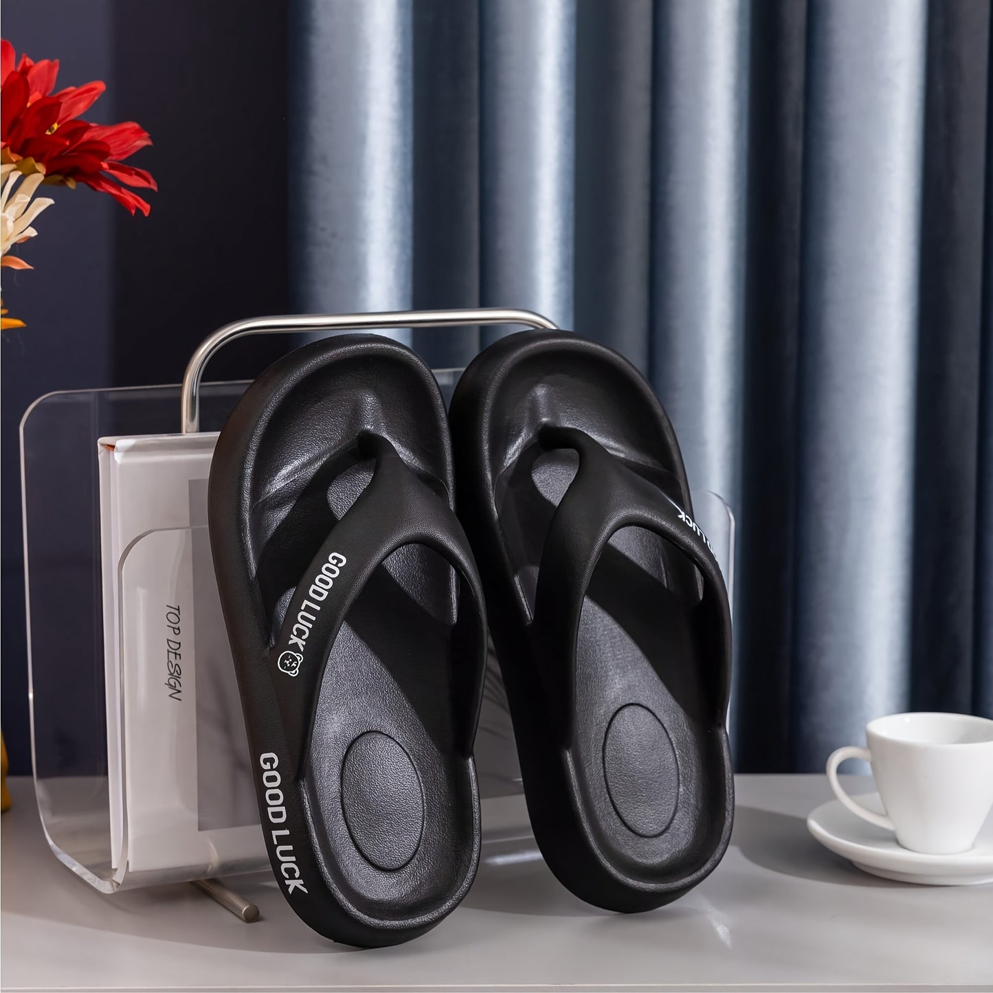 Mid-Year, New Summer Style, Japanese and Korean Fashionable High-Value Thick-Soled Non-Slip EVA Flip-Flops, Available in Multiple Colors, Home Use, Lightweight and Breathable, Easy to Wear, Suitable for Bathroom, Home, Outdoor, Beach, Office, and Parties