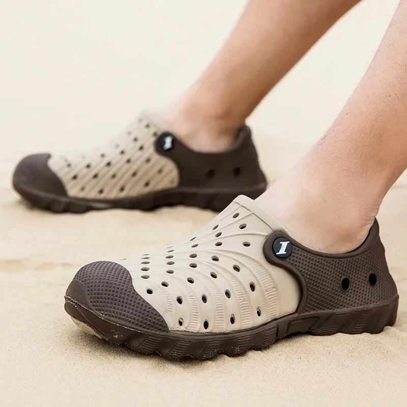 2025Men Summer Outdoor Beach Slippers Wearing Sandals Outside Sandals Beach Hole